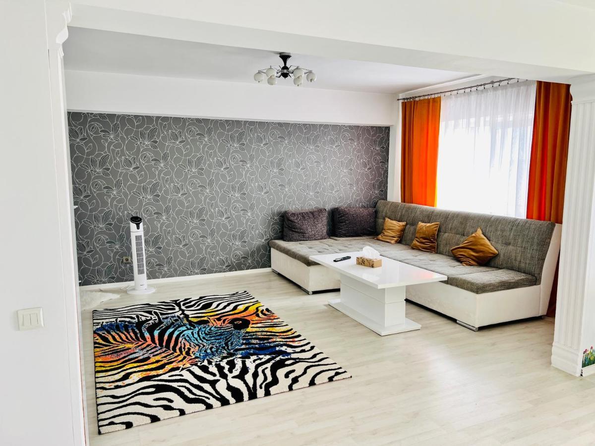 Panoramic M&M Apartment Suceava Exteriör bild